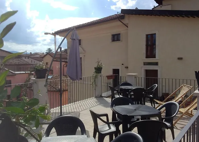 Heritage Coliving בית הארחה